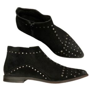 FREE PEOPLE Aquarian Black Suede Studded Pointed Toe Ankle Bootie EU 37 Size 7